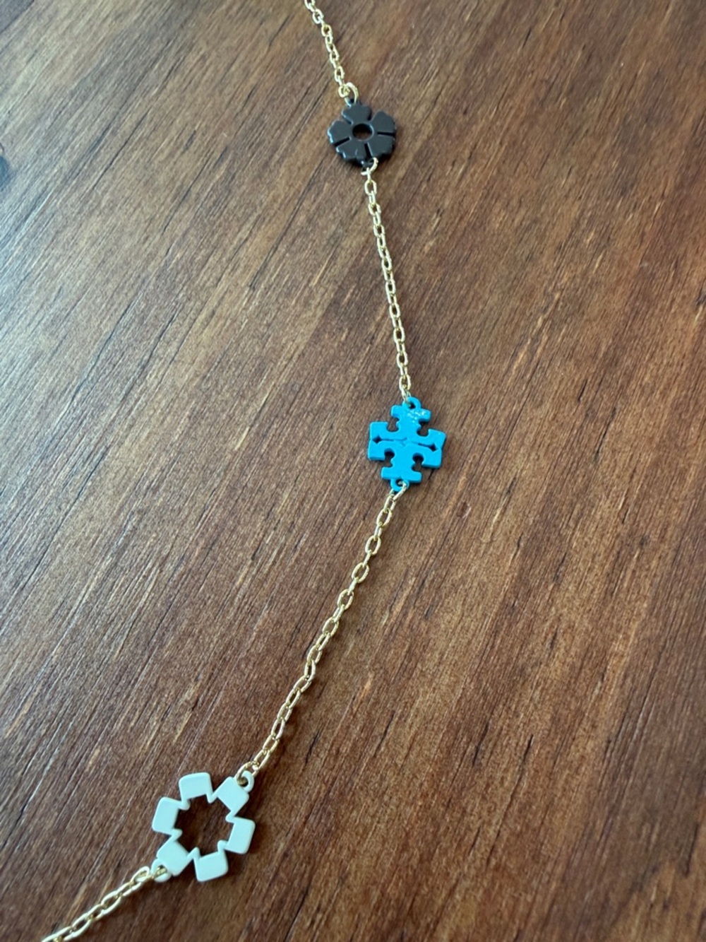 Tory Burch Gold-Tone Necklace with Green, Turquoise and Brown Enamel Motifs - Picture 3 of 6